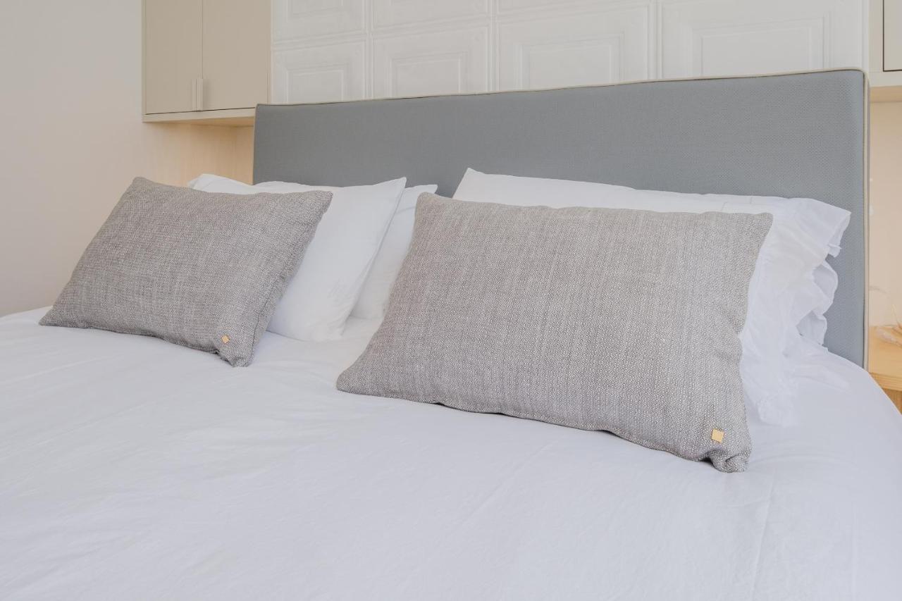 Boutique Rentals-Kihara'S Ribeira Apt With Great Views Porto Kültér fotó